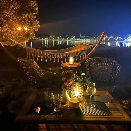 Exclusive Seafront Bacchus Πόρετς