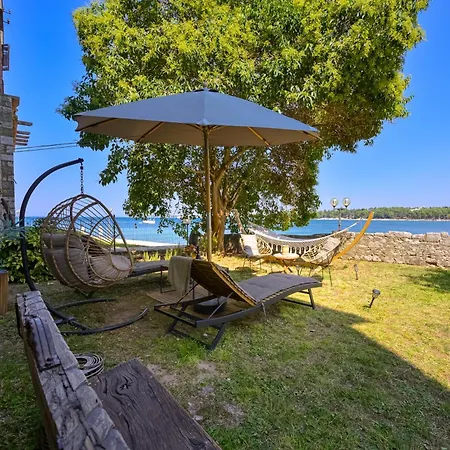 Lägenhet Exclusive Seafront Bacchus