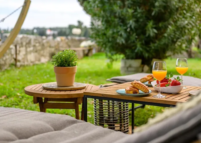 Exclusive Seafront Bacchus 포레치