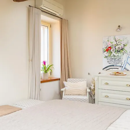 Exclusive Seafront Bacchus * Poreč