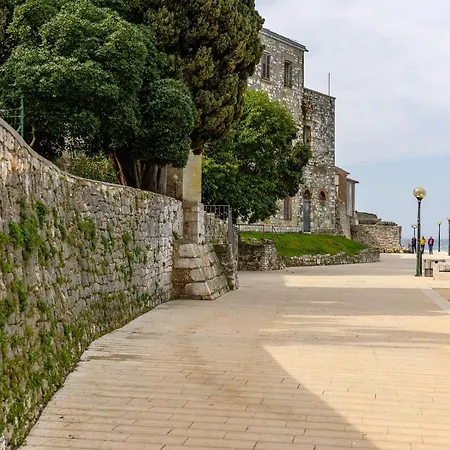 Exclusive Seafront Bacchus Appartement *