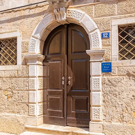 Exclusive Seafront Bacchus Apartamento *