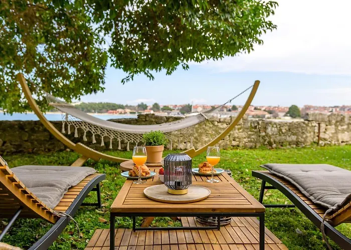 Exclusive Seafront Bacchus * Poreč