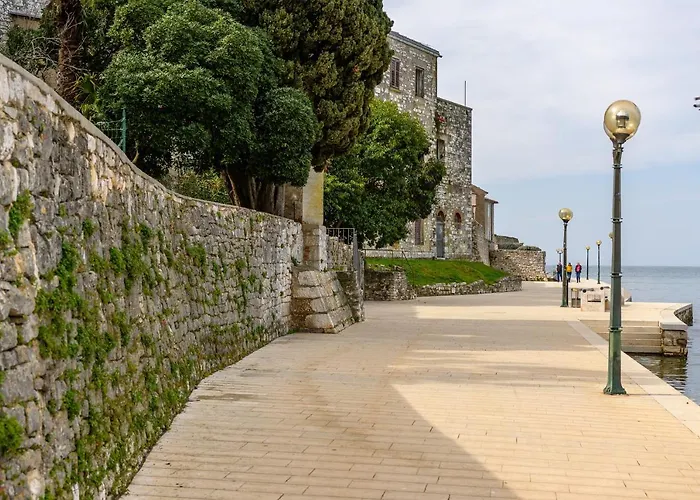 Exclusive Seafront Bacchus Apartamento *